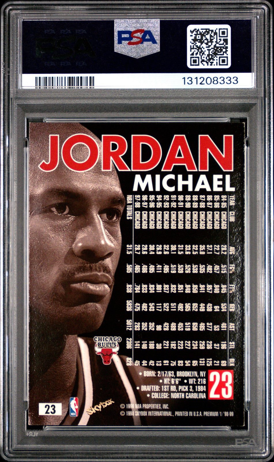 1998 SKYBOX PREMIUM NBA - Michael Jordan #23 - PSA 7