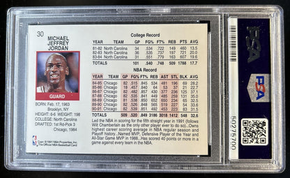 1991 Hoops - Michael Jordan #30 - Bulls MJ - PSA 8