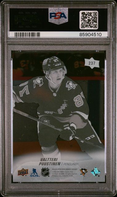 2022 Upper Deck - Valtteri Puustinen #237- YG ROOKIE Clear Cut - PSA - YG ROOKIE